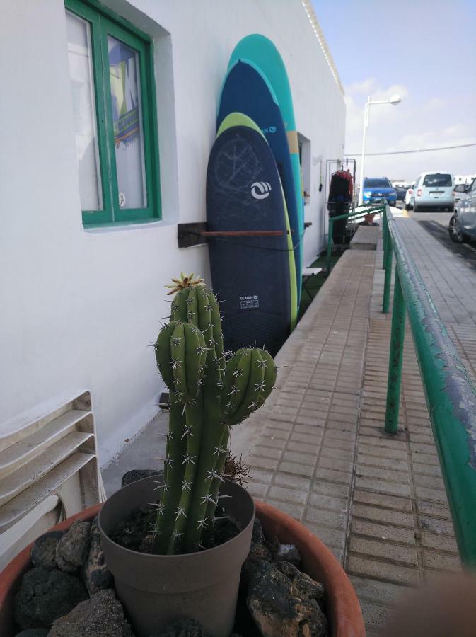Yokomosurf Camp Famara Exterior photo